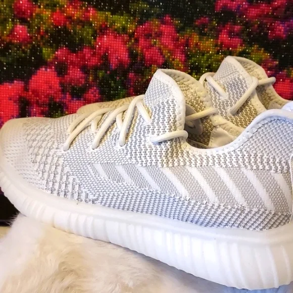 Women's Avia Active Sneaker - Picture 8 of 9